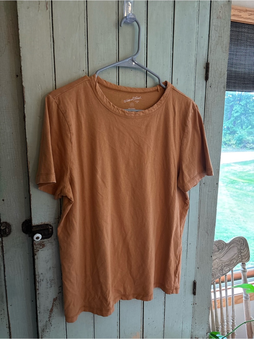Universal Thread Short Sleeve Tee in Clay Brown
